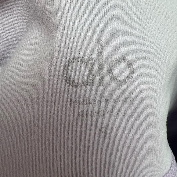 ALO Yoga High Waist Prism Capri Purple Leggings (Size S) - Picture 6 of 8